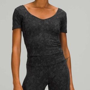 Lululemon Align T-shirt in Hideaway Camo Deep Coal Multi